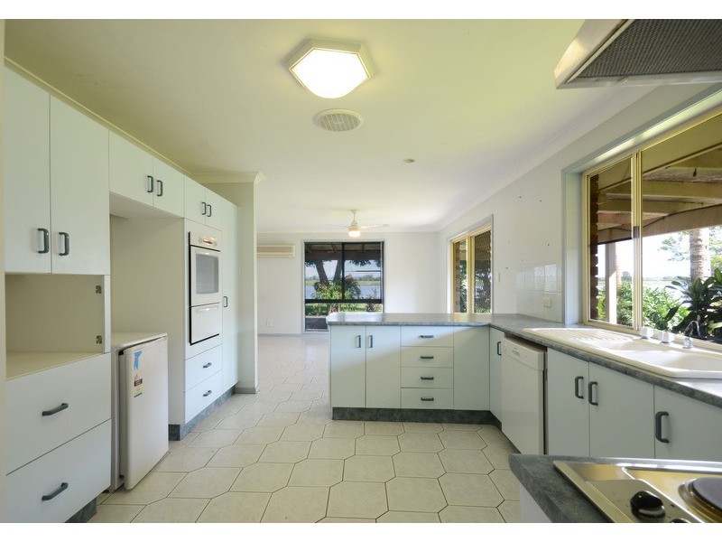 19 Lynhaven Crescent, Ulmarra NSW 2462