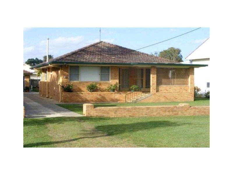 8 Robinson Avenue, Grafton NSW 2460