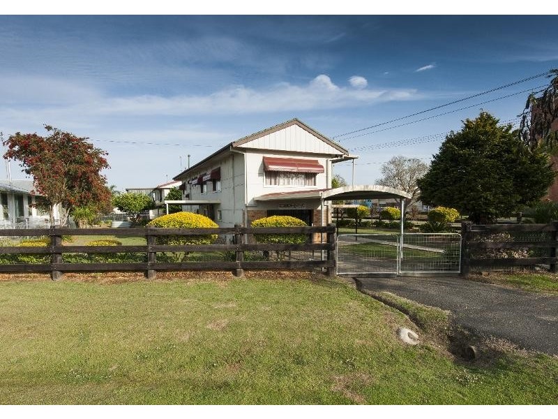 2 Davey Avenue, Grafton NSW 2460