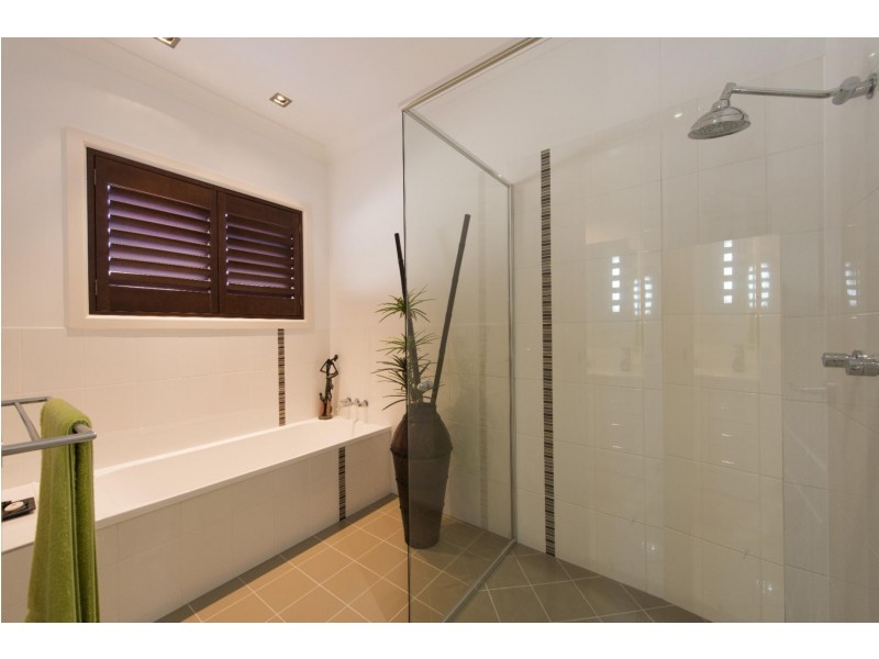 5 Redhead Close, Grafton NSW 2460