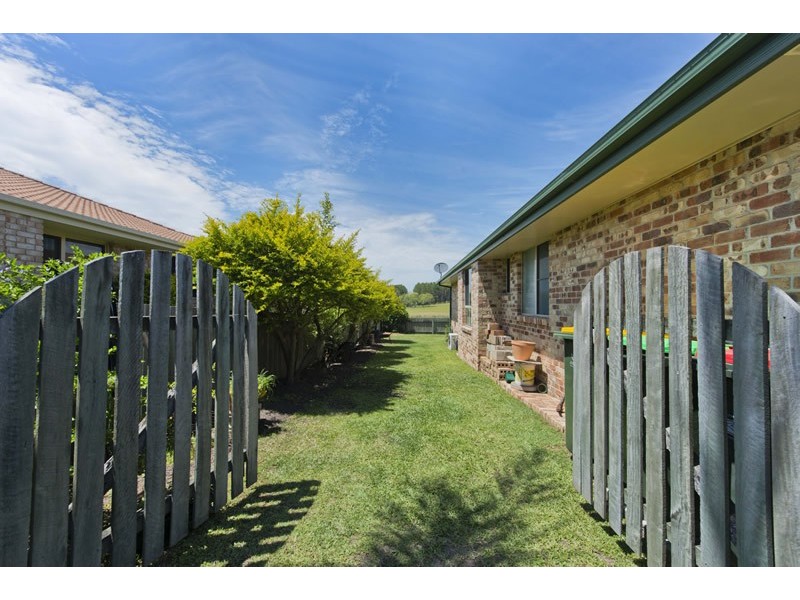 14 Martin Crescent, Junction Hill NSW 2460