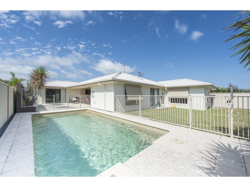 8 Poplar Drive, Grafton NSW 2460