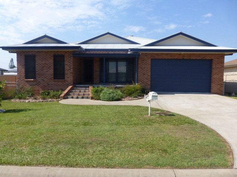 2 Cowper Close, Grafton NSW 2460