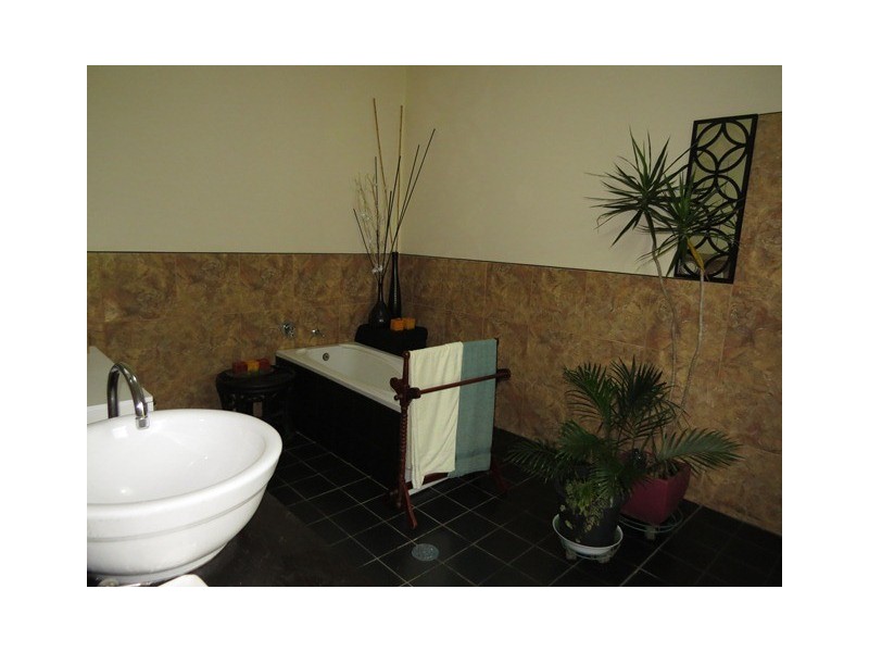 3030 Clarence Way, Winegrove NSW 2460