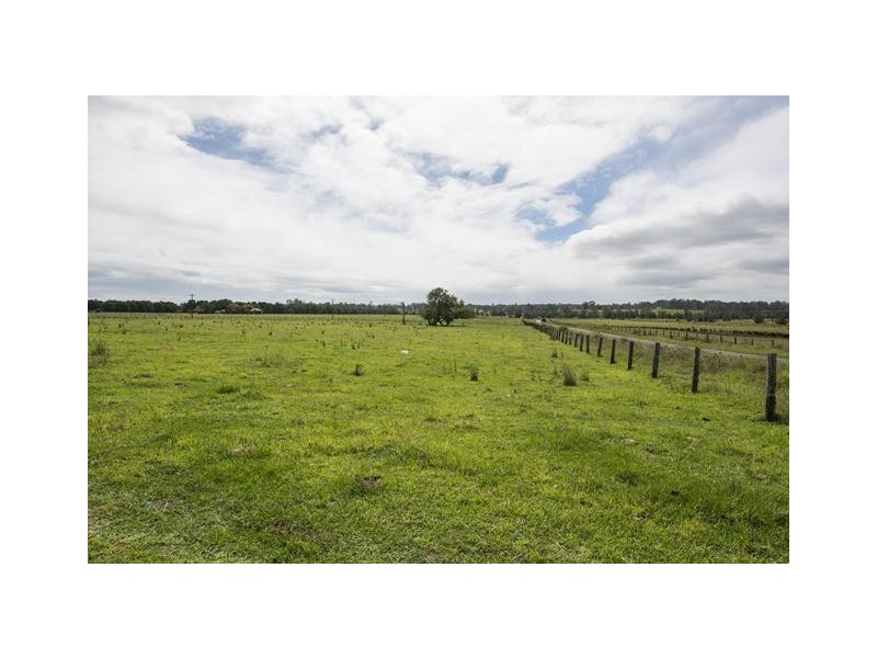 228 Mulquinneys Road, Braunstone NSW 2460