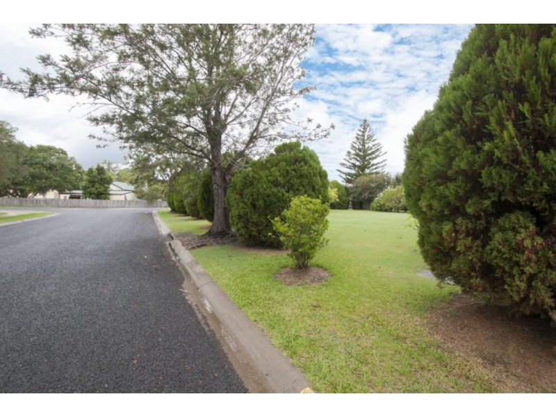2 Lynhaven Crescent, Ulmarra NSW 2462