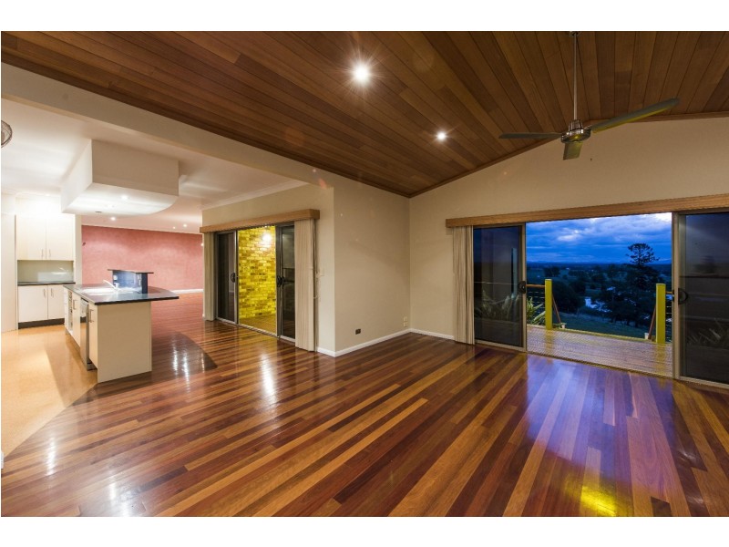 13 Lake Edgecombe Close, Junction Hill NSW 2460