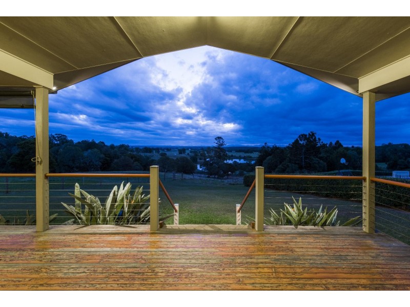 13 Lake Edgecombe Close, Junction Hill NSW 2460