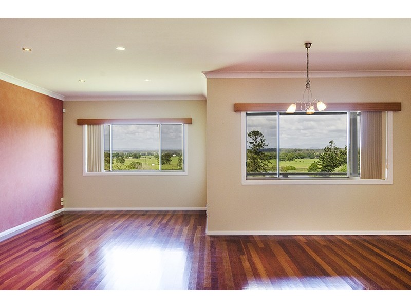13 Lake Edgecombe Close, Junction Hill NSW 2460