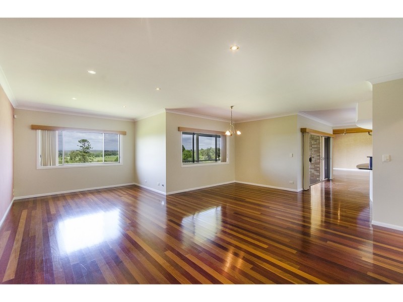 13 Lake Edgecombe Close, Junction Hill NSW 2460