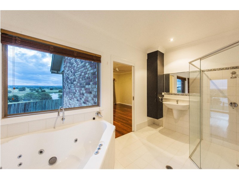 13 Lake Edgecombe Close, Junction Hill NSW 2460