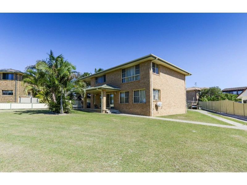 11 Acacia Street, Minnie Water NSW 2462