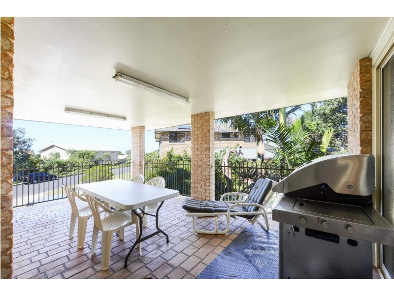 11 Acacia Street, Minnie Water NSW 2462