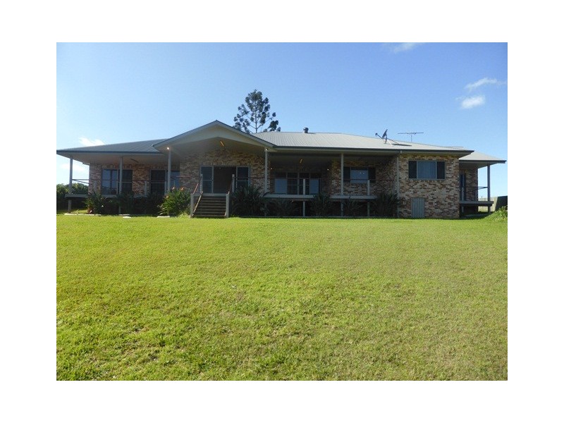 13 Lake Edgecombe Avenue, Junction Hill NSW 2460