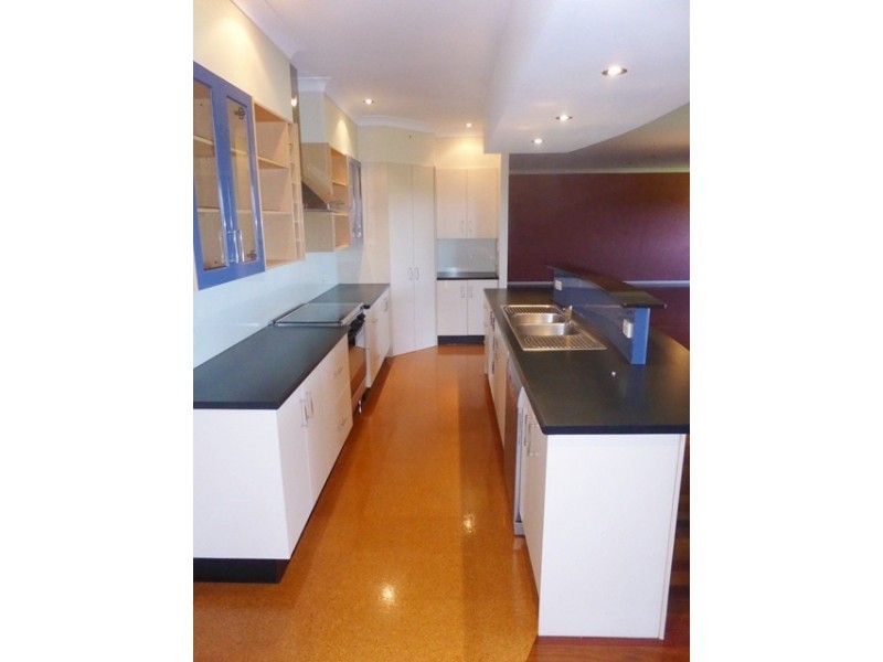 13 Lake Edgecombe Avenue, Junction Hill NSW 2460