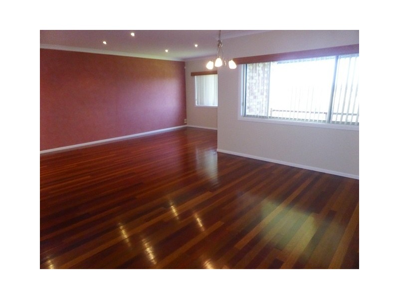 13 Lake Edgecombe Avenue, Junction Hill NSW 2460