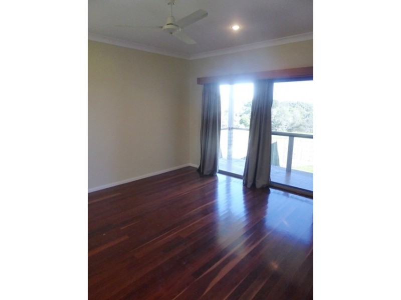 13 Lake Edgecombe Avenue, Junction Hill NSW 2460
