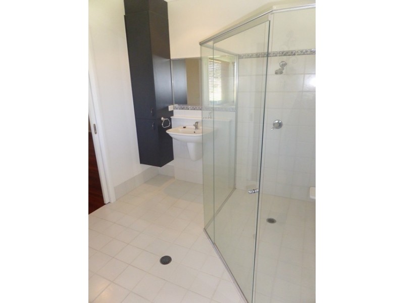 13 Lake Edgecombe Avenue, Junction Hill NSW 2460