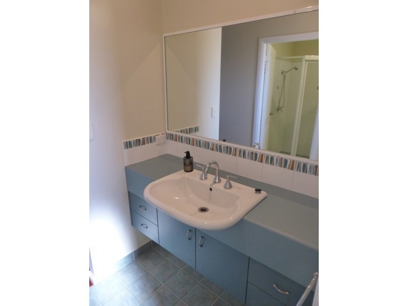 13 Lake Edgecombe Avenue, Junction Hill NSW 2460