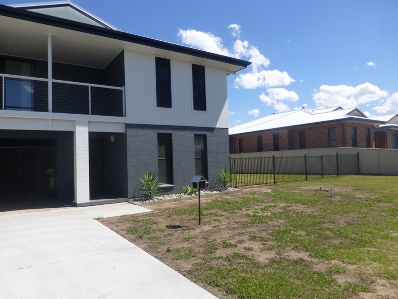 1 Cowper Close, Grafton NSW 2460