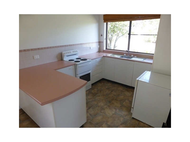 2 Caramana Drive, Waterview Heights, South Grafton NSW 2460