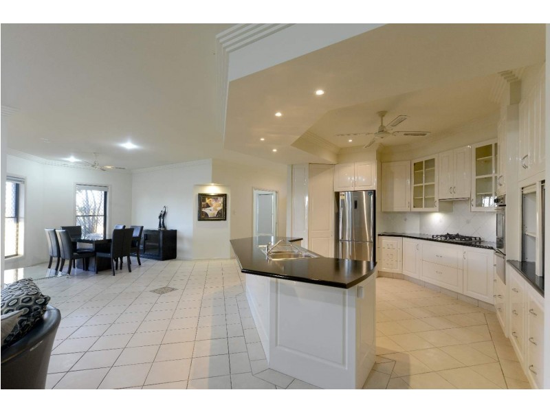 11 North Meadow Drive, Grafton NSW 2460