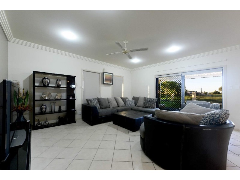 11 North Meadow Drive, Grafton NSW 2460