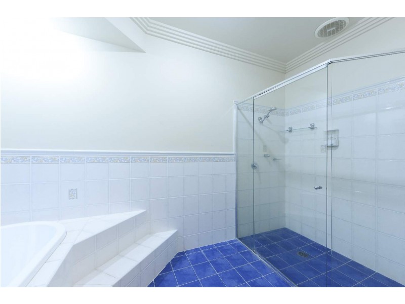 11 North Meadow Drive, Grafton NSW 2460