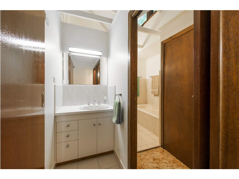 684 Mulquinneys Road, Braunstone NSW 2460