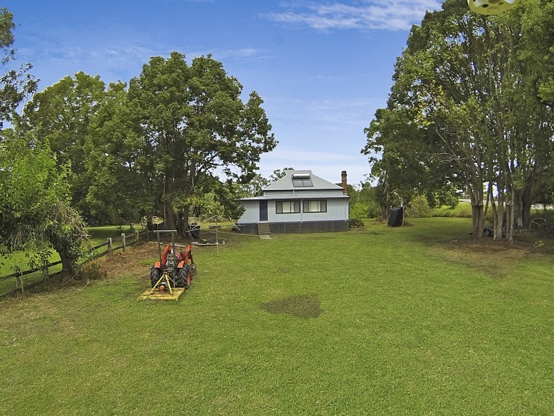 10 Clarence Street, Brushgrove NSW 2460