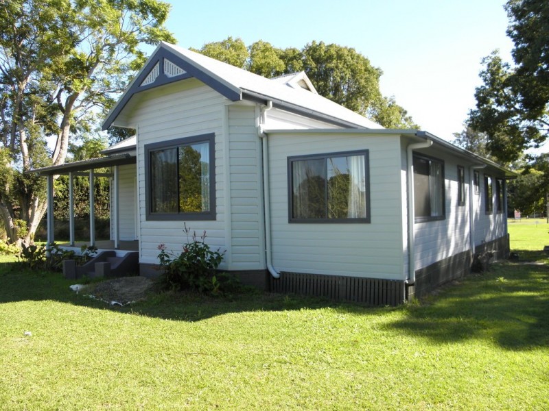 10 Clarence Street, Brushgrove NSW 2460