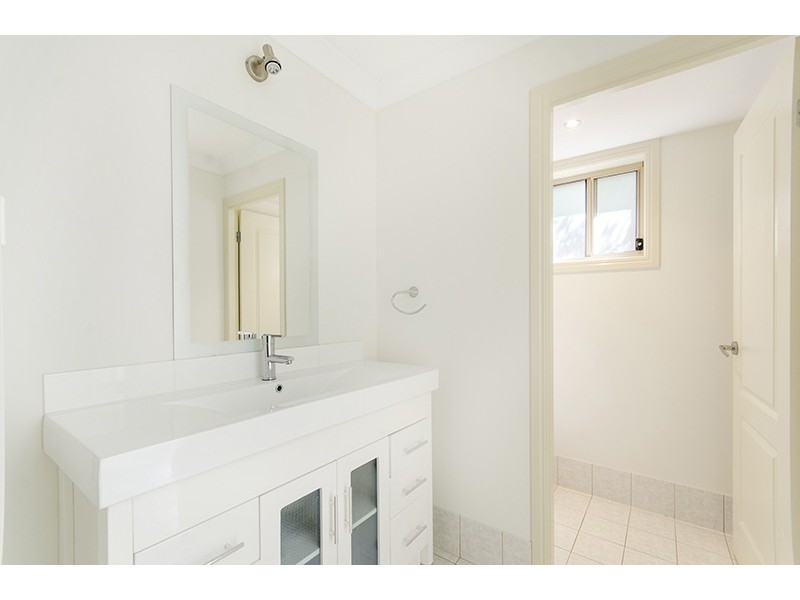 33 Nairn Terrace, Junction Hill NSW 2460