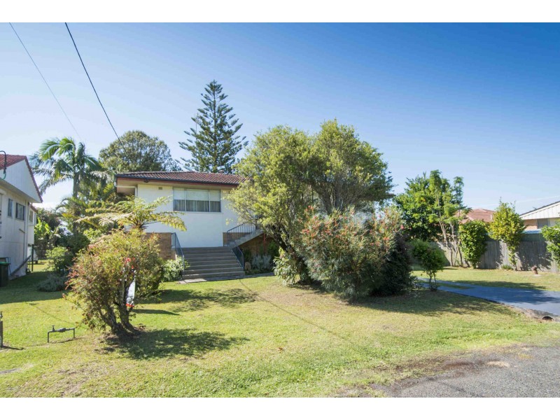 2 Loxton Avenue, Grafton NSW 2460