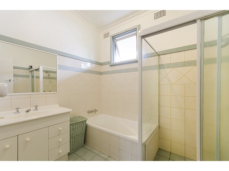 242 BACON STREET, Grafton NSW 2460