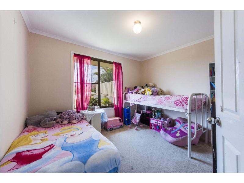 2 STRINGYBARK COURT, South Grafton NSW 2460