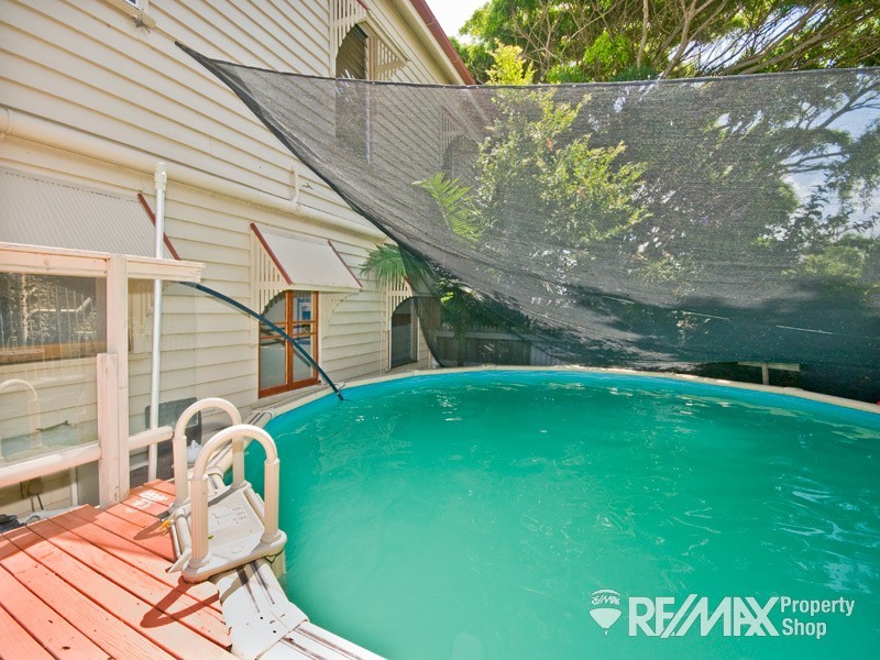 71 Prince Edward Pde, Redcliffe QLD 4020