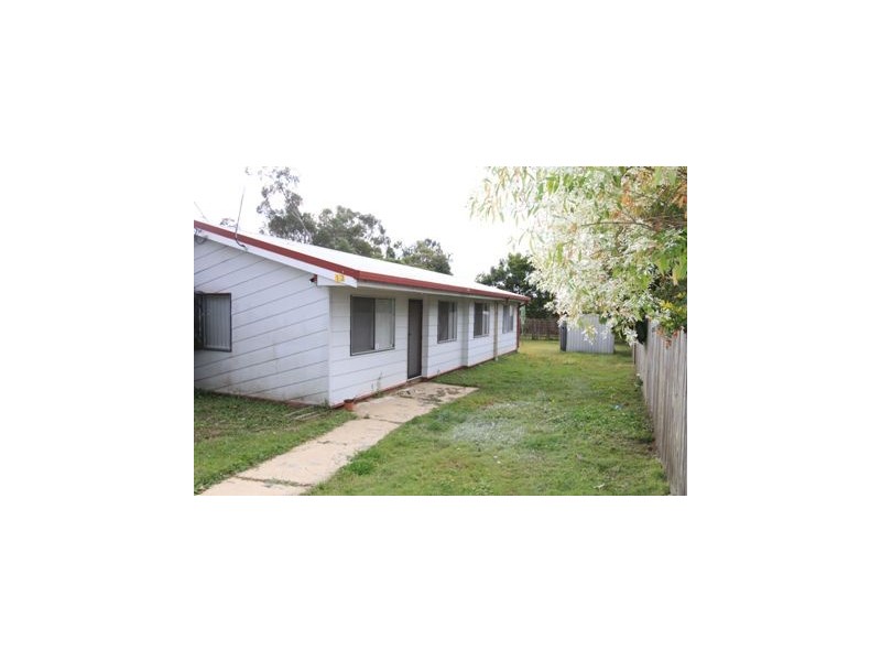 13 Beelong Street, Crestmead QLD 4132