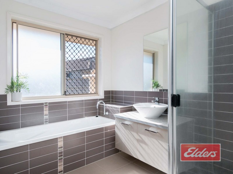 4 Range Court, Jimboomba QLD 4280