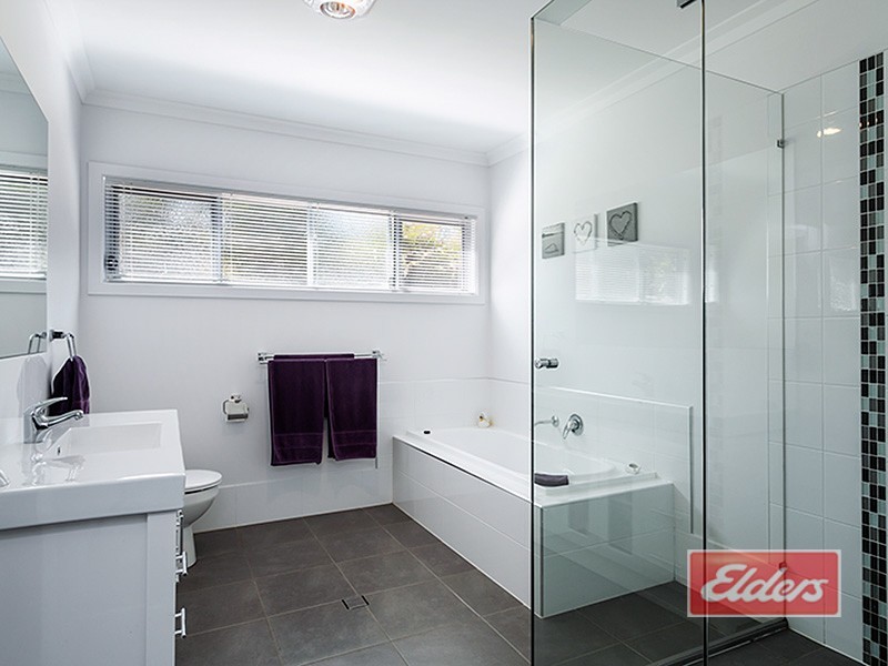 15-17 Mimosa Court, Woodhill QLD 4285