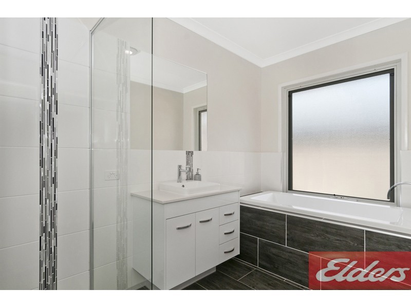 28 Summerview Avenue, Yarrabilba QLD 4207