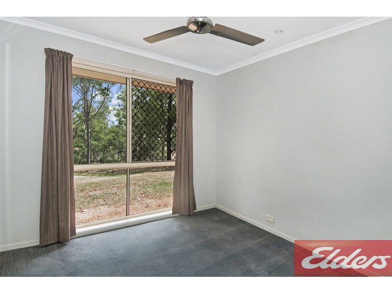 8 Hickory Place, Cedar Grove QLD 4285