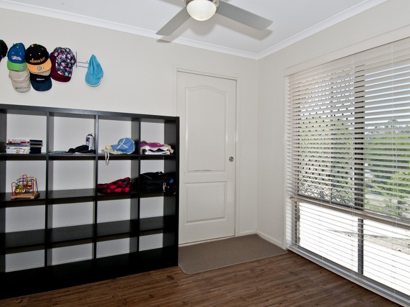 14 Cedarwood Close, Woodhill QLD 4285