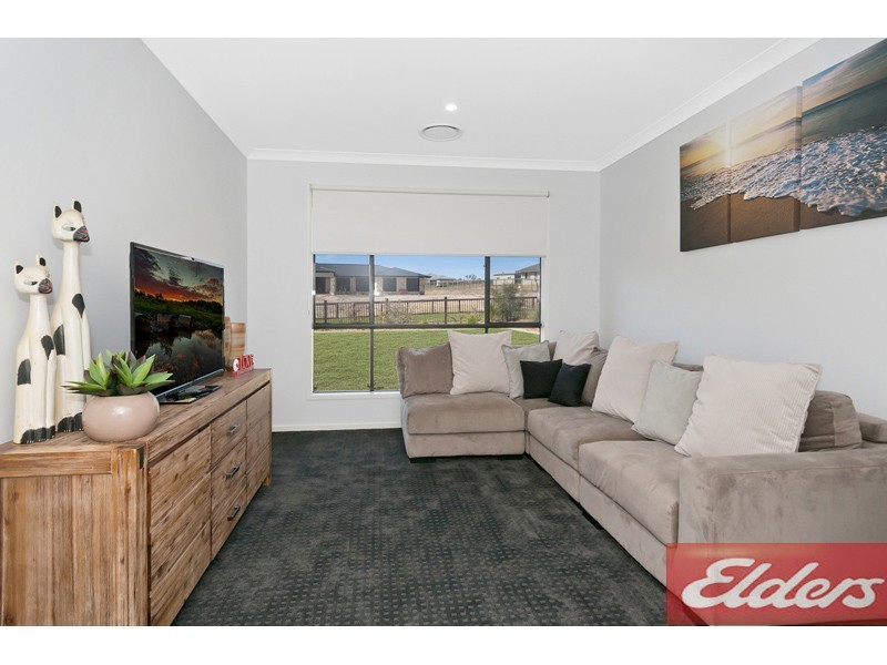 28 Hillman Street, Jimboomba QLD 4280