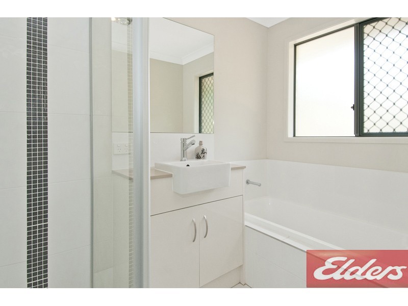 32 Foxtail Court, Woodhill QLD 4285