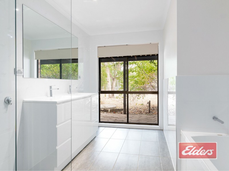 111 Glynton Road, Jimboomba QLD 4280