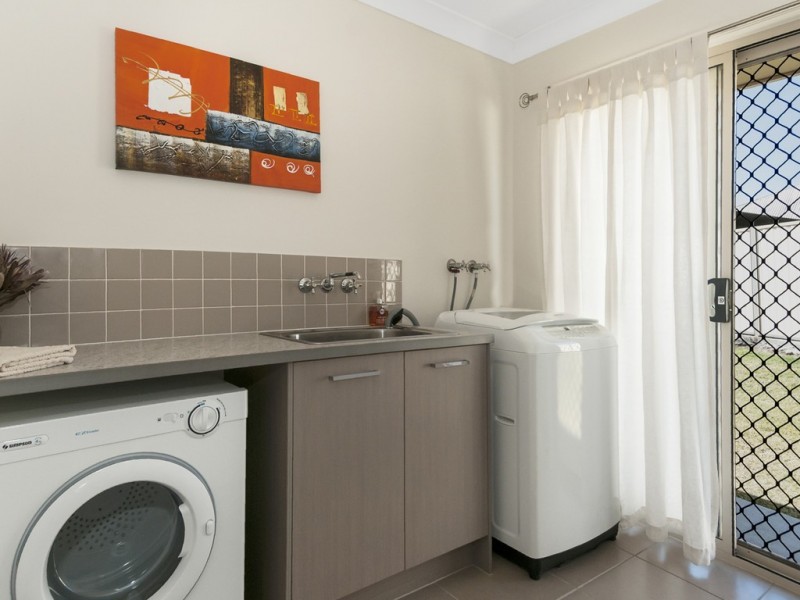 4 Range Court, Jimboomba QLD 4280