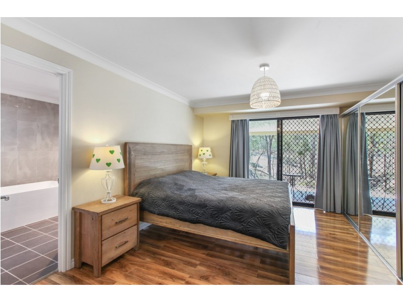 169 Randwick Drive, Mundoolun QLD 4285