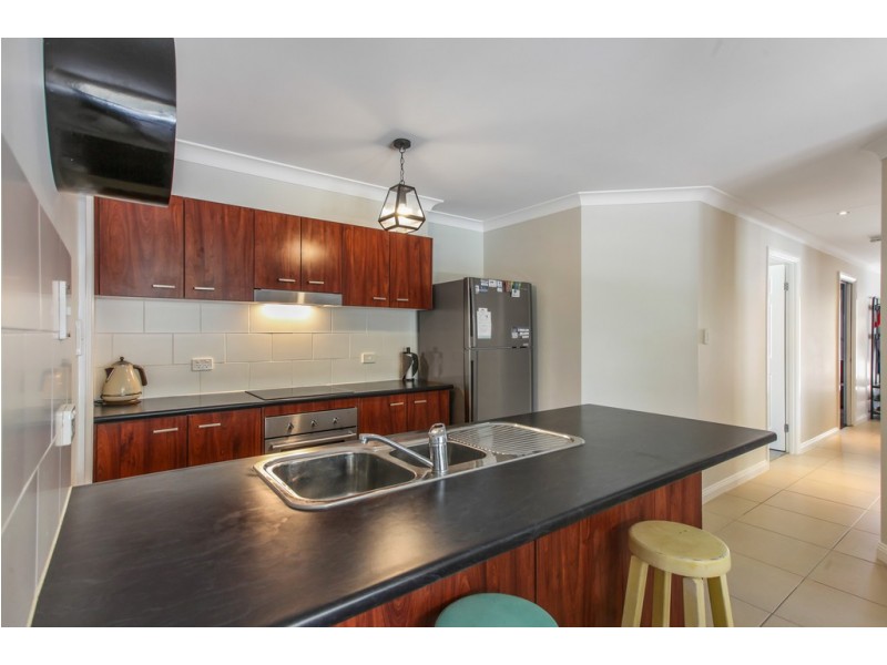 169 Randwick Drive, Mundoolun QLD 4285