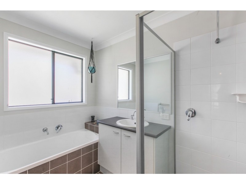 169 Randwick Drive, Mundoolun QLD 4285