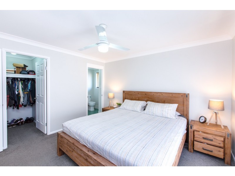 14 Golden Penda Drive, Flagstone QLD 4280